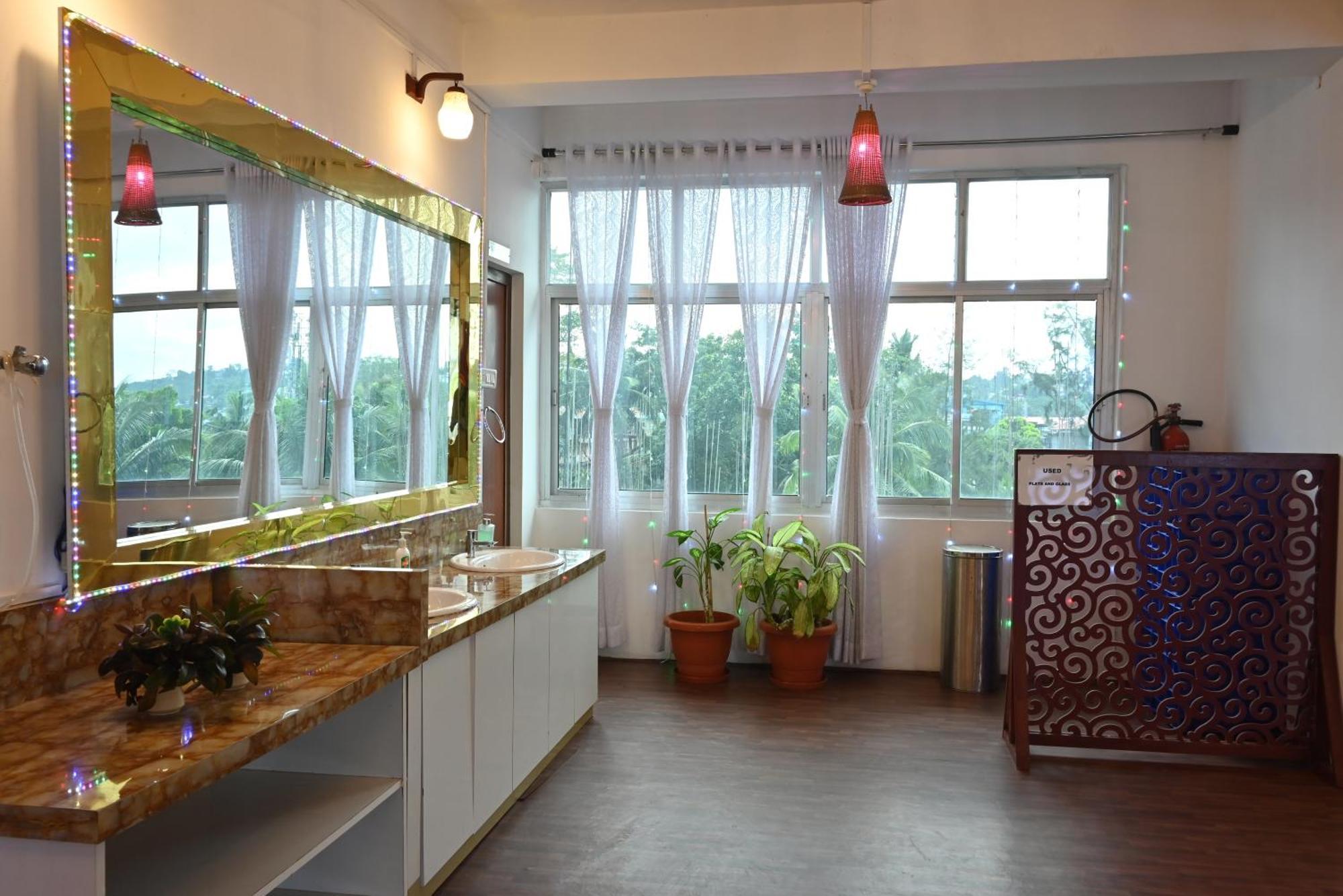 Andaman Galley Boutique Hotel Port Blair Exterior foto